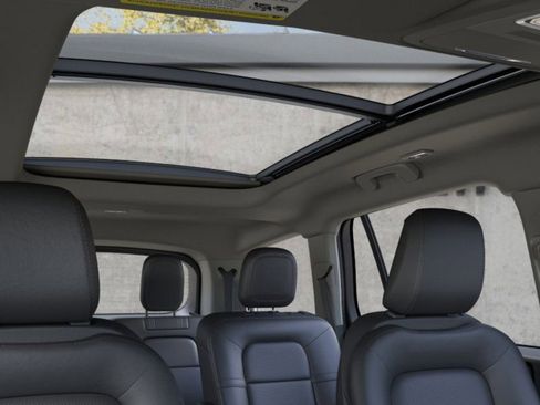 New 2025 Lincoln Aviator Premiere w/ Equipment Group 101A image 22