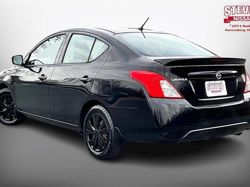 Used 2017 Nissan Versa S Plus image 4