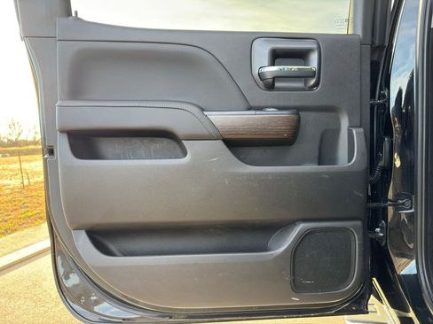 Used 2017 GMC Sierra 3500 Denali w/ Duramax Plus Package image 19