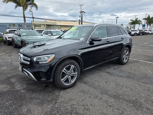 Used 2022 Mercedes-Benz GLC 300 image 3