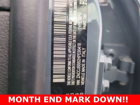 Used 2017 Jeep Renegade Altitude image 34