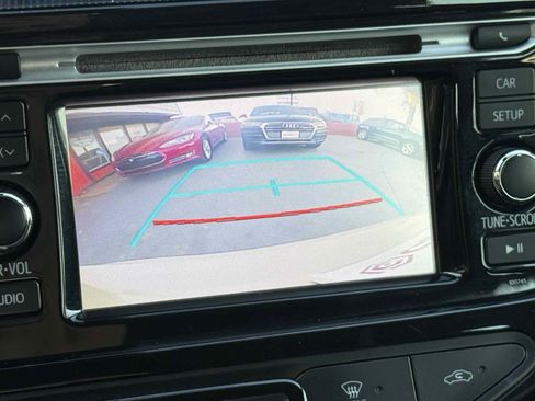 Used 2018 Toyota Prius C Two image 15