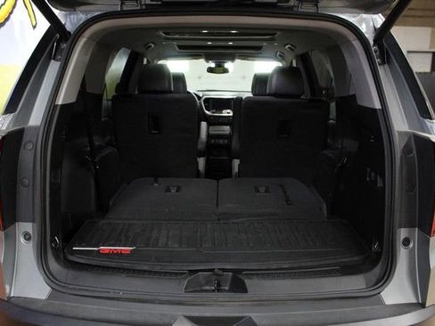 Used 2023 GMC Acadia SLT w/ Elevation Edition AWD/4WD image 6