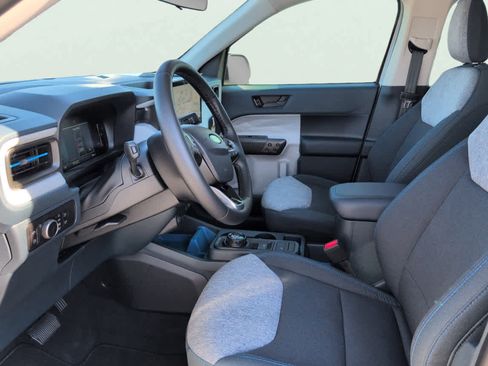 New 2025 Ford Maverick XLT w/ XLT Luxury Package image 9