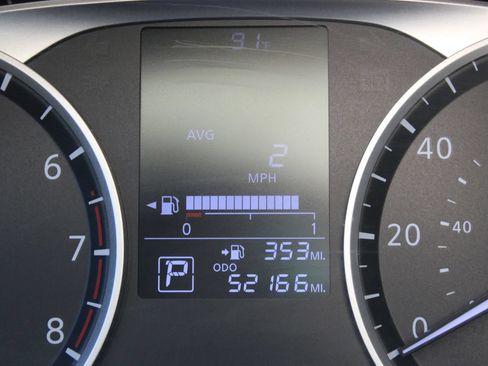 Used 2023 Nissan Kicks S FWD image 18