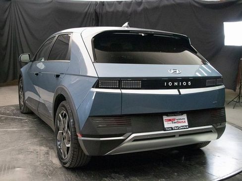 Used 2024 Hyundai Ioniq 5 SEL image 10