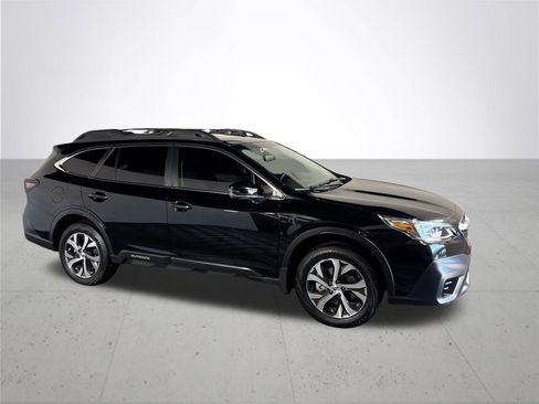 Used 2022 Subaru Outback Limited AWD/4WD image 4
