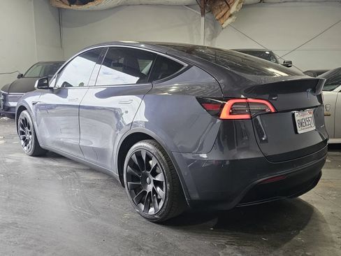 Used 2020 Tesla Model Y Long Range AWD/4WD image 2