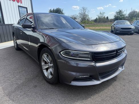 Used 2018 Dodge Charger SXT Plus image 4