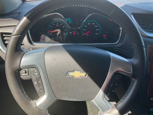 Used 2013 Chevrolet Traverse LT AWD/4WD image 19