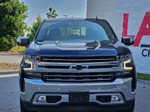 Used 2021 Chevrolet Silverado 1500 LTZ w/ LTZ Premium Package AWD/4WD image 2