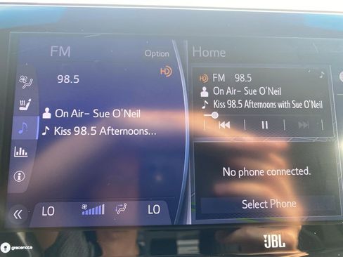 Used 2021 Toyota Venza Limited w/ Advanced Technology Package image 23