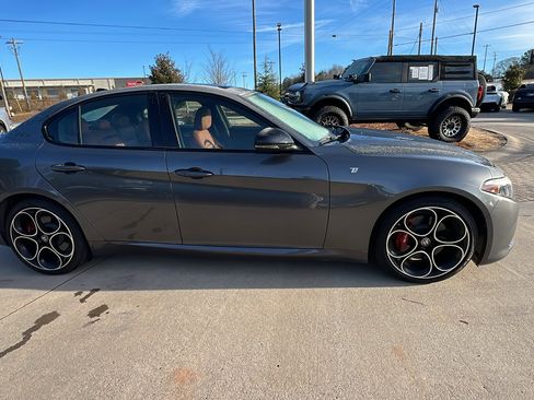 Used 2024 Alfa Romeo Giulia Ti w/ Active Assist Plus Package image 7