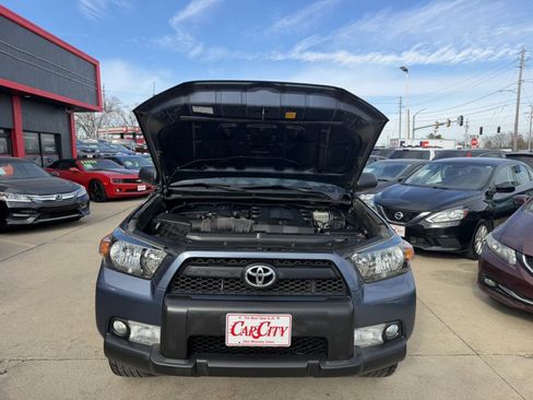 Used 2010 Toyota 4Runner Limited image 7
