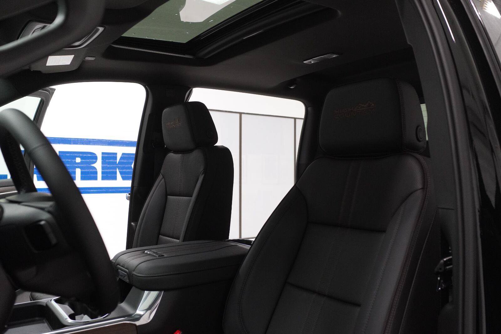 New 2026 Chevrolet Silverado 2500 High Country w/ High Country Premium Package AWD/4WD image 7
