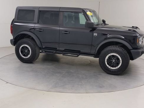 Certified 2023 Ford Bronco Big Bend w/ Sasquatch Package AWD/4WD image 11