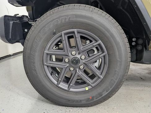 New 2026 Jeep Gladiator Sport image 12