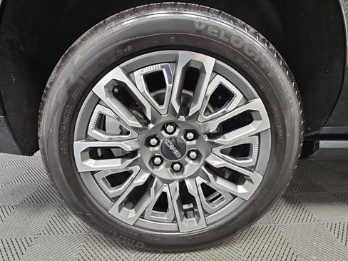 Used 2023 GMC Yukon XL Denali Ultimate AWD/4WD image 55