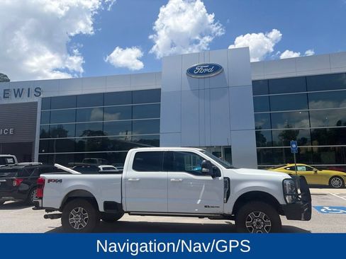 Used 2026 Ford F350 Lariat w/ FX4 Off-Road Package AWD/4WD image 2