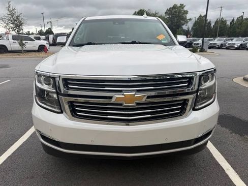 Used 2019 Chevrolet Suburban Premier AWD/4WD image 2