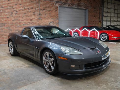 Used 2012 Chevrolet Corvette Grand Sport w/ 3LT Preferred Equipment Group image 3