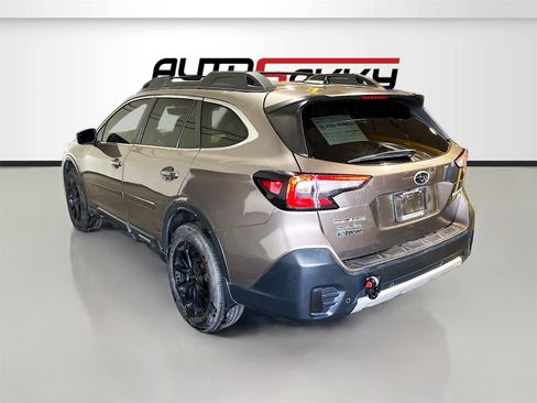 Used 2021 Subaru Outback Limited XT image 5
