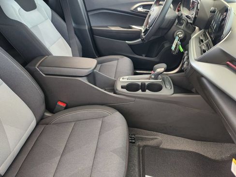 New 2026 Chevrolet Trax RS FWD image 10