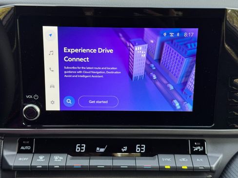 Used 2025 Toyota Camry SE w/ Convenience Package image 21