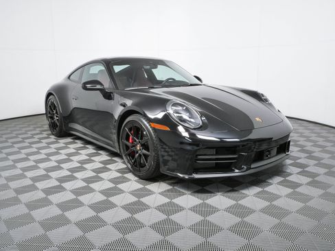 Used 2025 Porsche 911 Carrera S RWD image 19