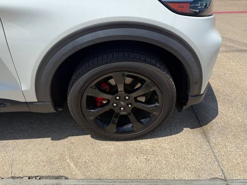 Used 2020 Ford Explorer ST w/ ST Street Pack AWD/4WD image 11