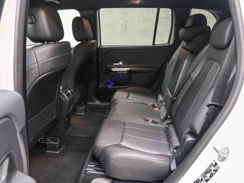 Used 2021 Mercedes-Benz GLB 250 image 23