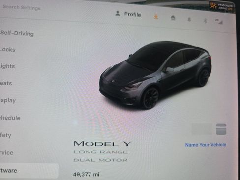 Used 2021 Tesla Model Y Long Range AWD/4WD image 2