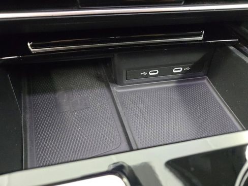 Used 2024 Volkswagen Atlas SE image 34