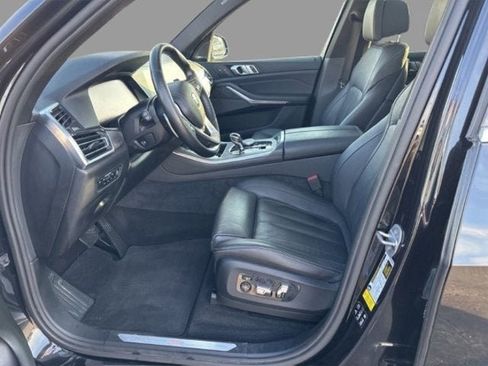 Used 2019 BMW X5 xDrive40i w/ Luxury Seating Package image 12