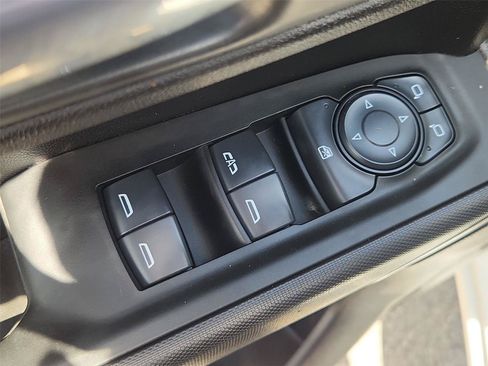 Used 2025 Chevrolet Silverado 1500 Custom RWD image 22