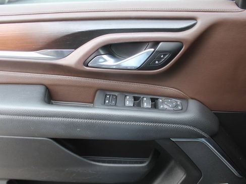 Used 2021 GMC Yukon Denali w/ Denali Premium Package image 44