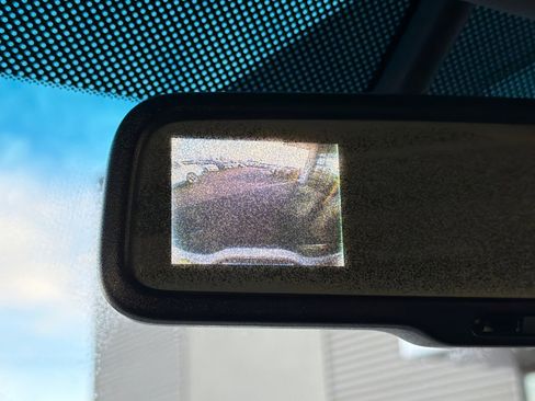 Used 2011 Honda Pilot EX-L image 19