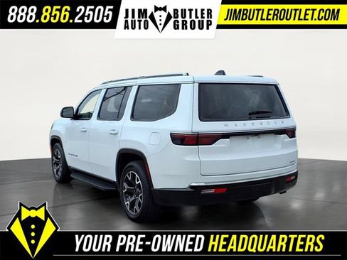 Used 2024 Jeep Wagoneer Series III AWD/4WD image 2