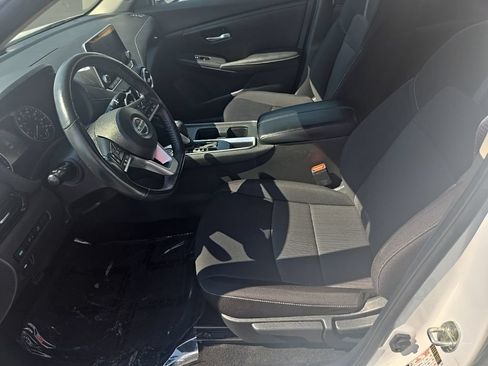 Used 2022 Nissan Sentra SV FWD image 13