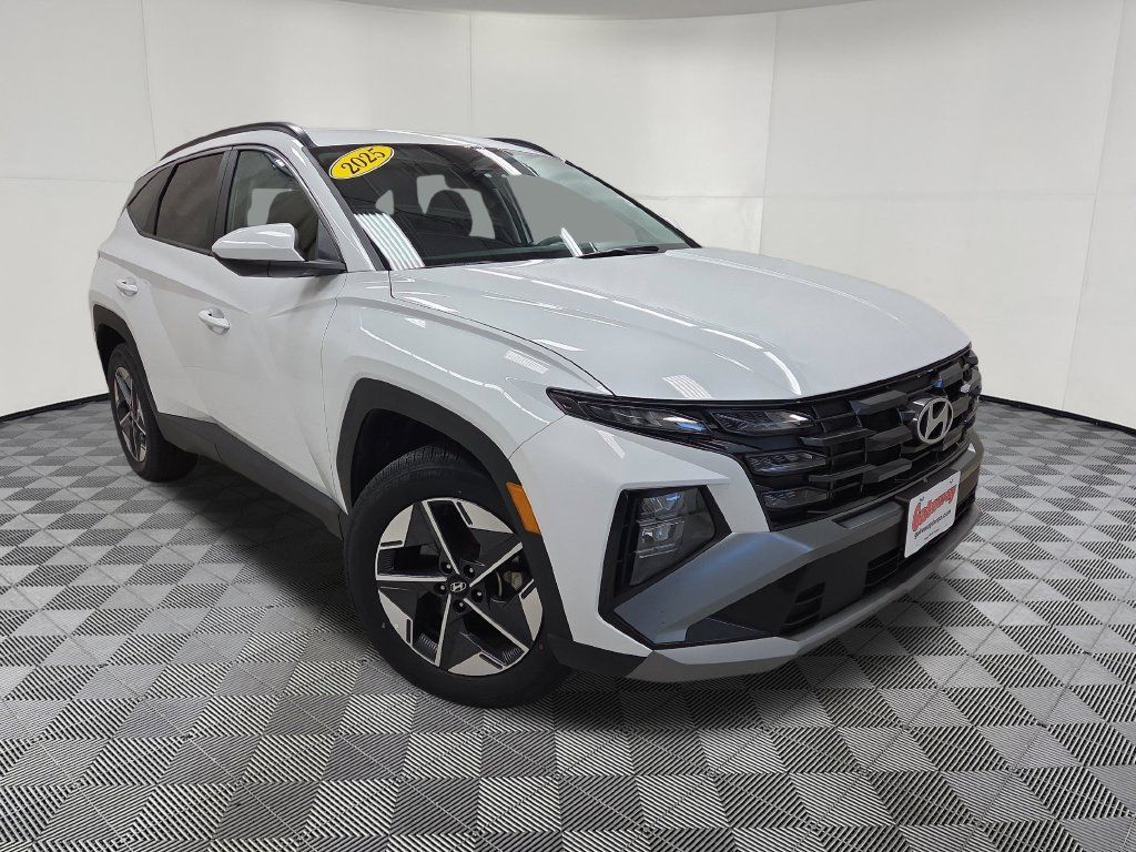Used 2025 Hyundai Tucson SEL AWD/4WD image 3
