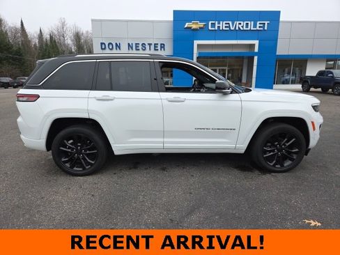 Used 2023 Jeep Grand Cherokee Overland w/ Luxury Tech Group IV image 33