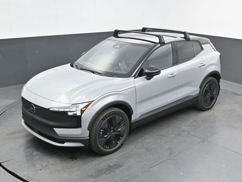 New 2026 Volvo EX30 Cross Country Ultra w/ Protection Package Premier AWD/4WD image 22