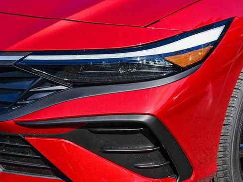 Certified 2026 Hyundai Elantra Sport image 12