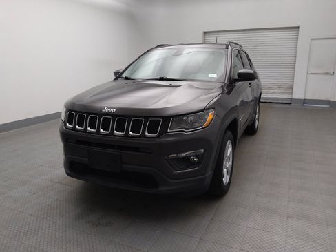 Used 2018 Jeep Compass Latitude w/ Popular Equipment Group AWD/4WD image 15