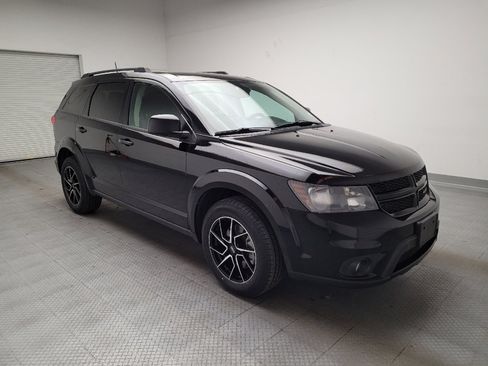 Used 2019 Dodge Journey SE w/ Blacktop Package image 13