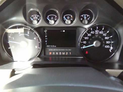Used 2014 Ford F350 Lariat w/ Lariat Interior Package AWD/4WD image 13