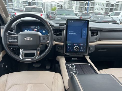 Used 2023 Ford Expedition Max Platinum AWD/4WD image 25