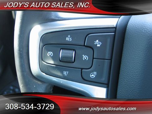 Used 2022 Chevrolet Silverado 2500 LTZ w/ LTZ Premium Package AWD/4WD image 11
