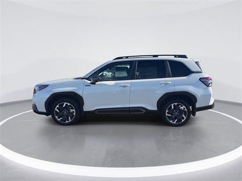 Used 2025 Subaru Forester Limited image 5