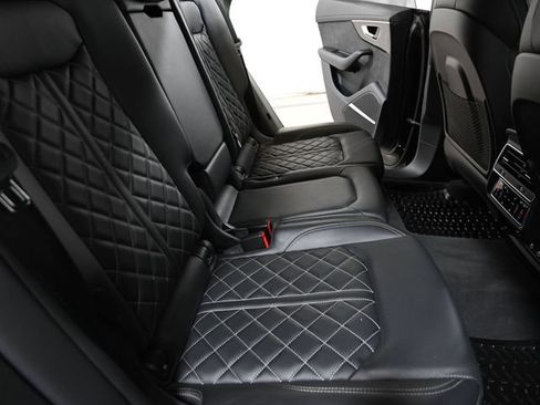 Used 2023 Audi SQ8 Prestige AWD/4WD image 27